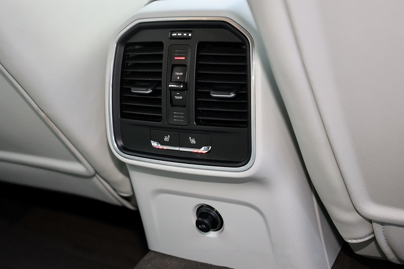 Porsche Macan S 1 Owner + Full Porsche Provenance + Pano Roof + PASM Image 14
