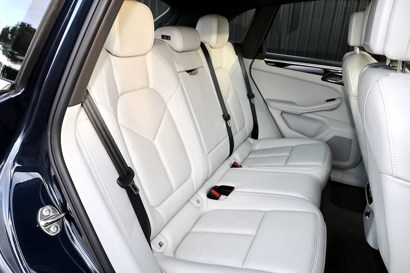 Porsche Macan S 1 Owner + Full Porsche Provenance + Pano Roof + PASM Image 16