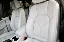 Porsche Macan S 1 Owner + Full Porsche Provenance + Pano Roof + PASM - Thumb 12