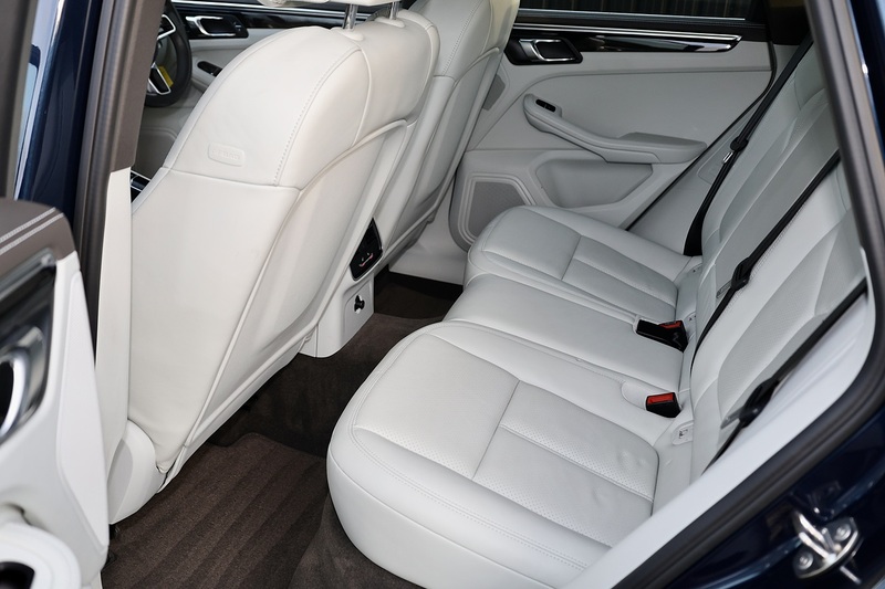 Porsche Macan S 1 Owner + Full Porsche Provenance + Pano Roof + PASM Image 13