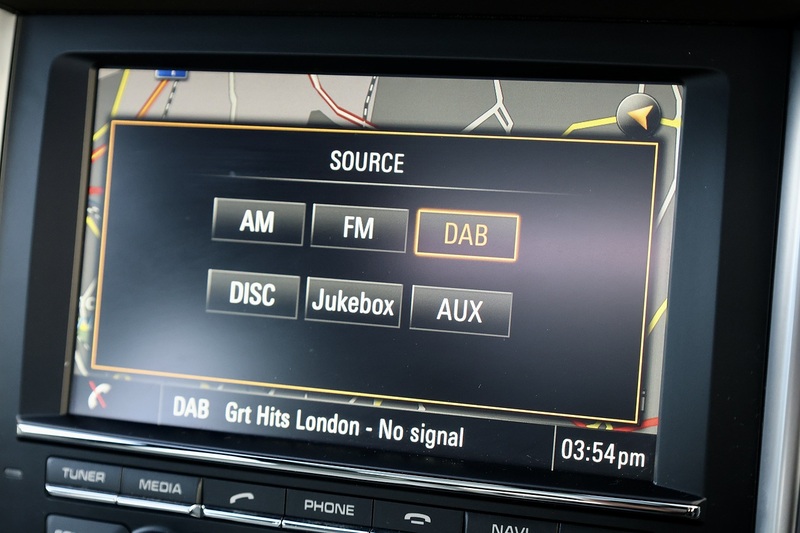 Porsche Macan S 1 Owner + Full Porsche Provenance + Pano Roof + PASM Image 27