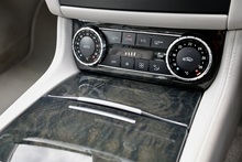 Mercedes-Benz CLS 220 CDI AMG Line Premium 1 Former Keeper + FSH + Sunroof + R.Camera - Thumb 22