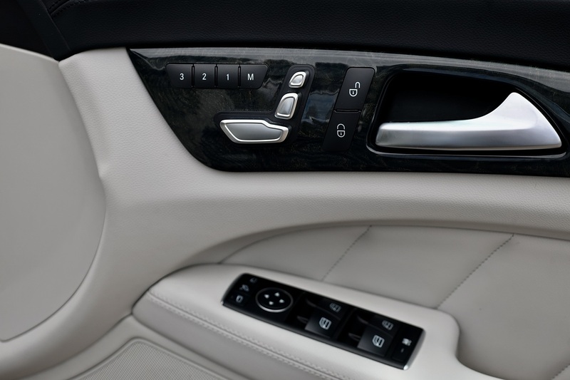 Mercedes-Benz CLS 220 CDI AMG Line Premium 1 Former Keeper + FSH + Sunroof + R.Camera Image 23