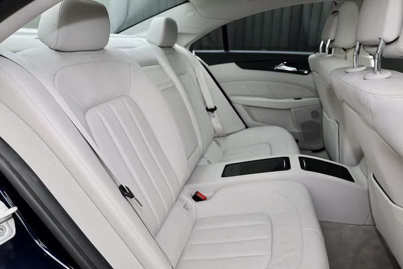 Mercedes-Benz CLS 220 CDI AMG Line Premium 1 Former Keeper + FSH + Sunroof + R.Camera Image 9