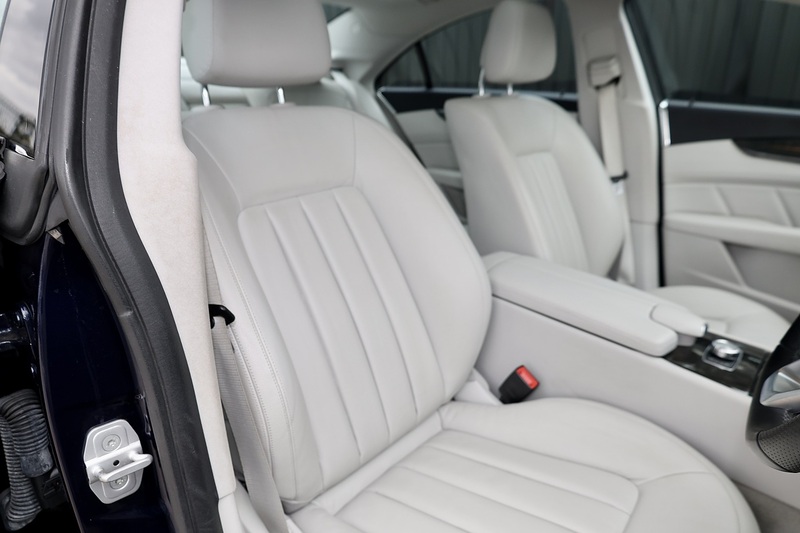 Mercedes-Benz CLS 220 CDI AMG Line Premium 1 Former Keeper + FSH + Sunroof + R.Camera Image 7