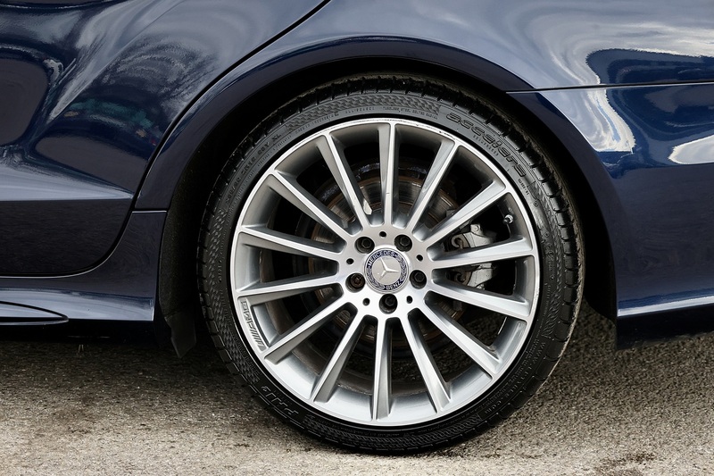 Mercedes-Benz CLS 220 CDI AMG Line Premium 1 Former Keeper + FSH + Sunroof + R.Camera Image 41