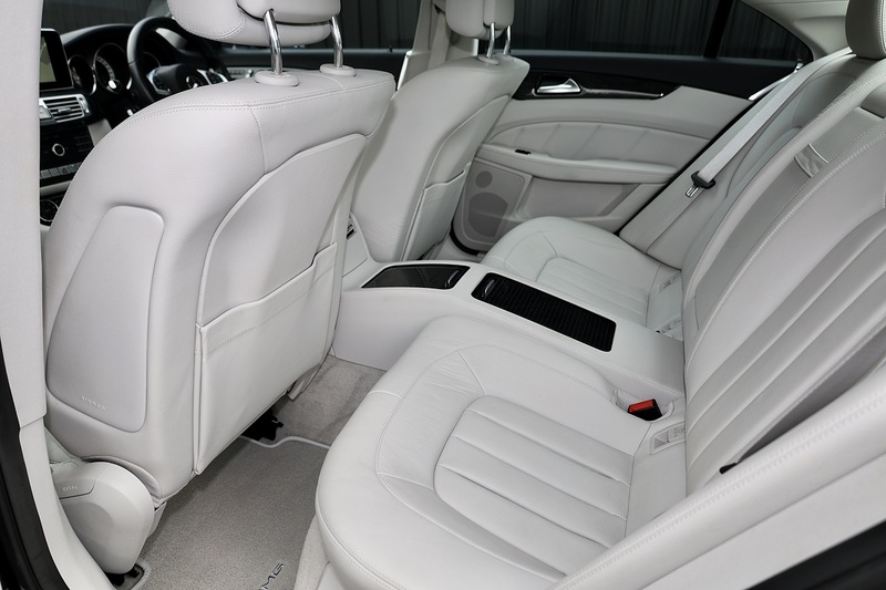 Mercedes-Benz CLS 220 CDI AMG Line Premium 1 Former Keeper + FSH + Sunroof + R.Camera Image 11