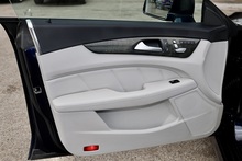 Mercedes-Benz CLS 220 CDI AMG Line Premium 1 Former Keeper + FSH + Sunroof + R.Camera - Thumb 36