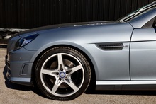 Mercedes-Benz SLK 250 CDI AMG Sport 1 Former Keeper + AirScarf + Air Guide + Rare Spec - Thumb 30