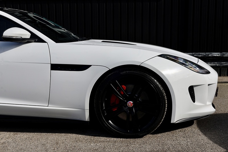 Jaguar F-Type Coupe Full Service History + Panoramic Roof Image 20
