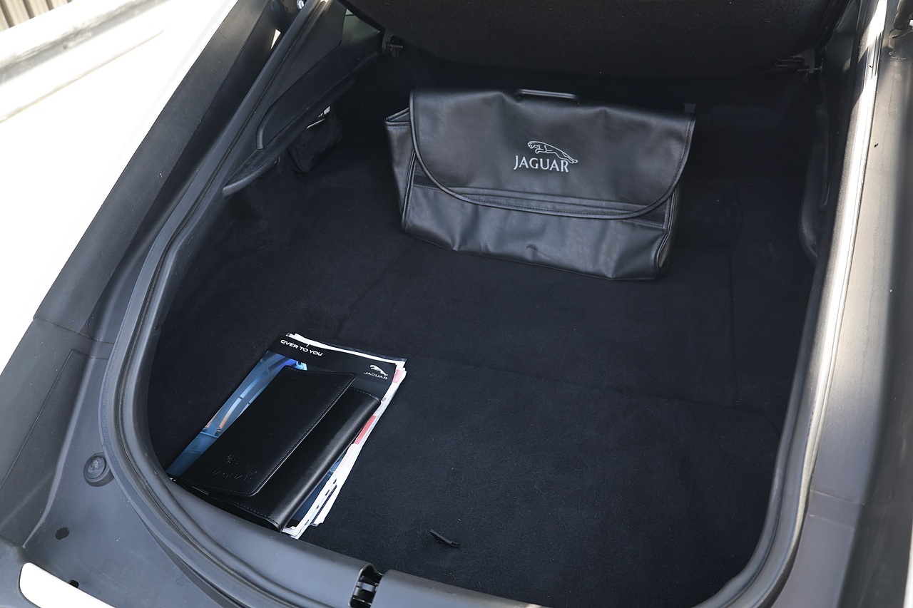 Jaguar F-Type Coupe Full Service History + Panoramic Roof - Large 25