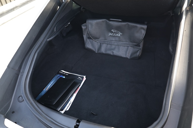 Jaguar F-Type Coupe Full Service History + Panoramic Roof Image 25