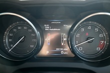 Jaguar F-Type Coupe Full Service History + Panoramic Roof - Thumb 31