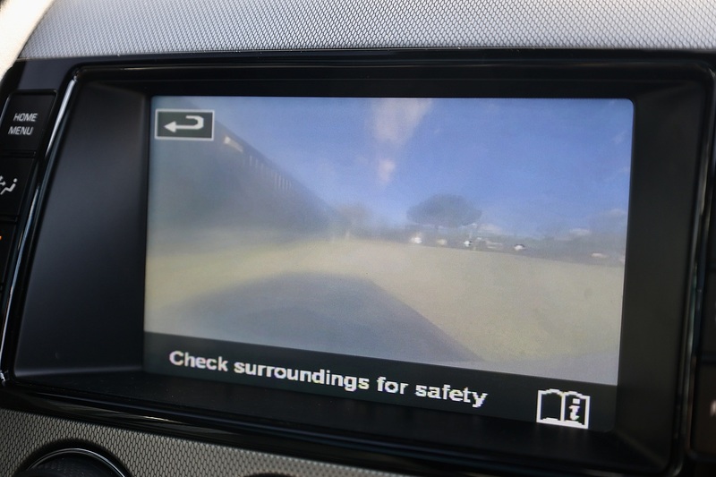 Jaguar F-Type Coupe Full Service History + Panoramic Roof Image 32