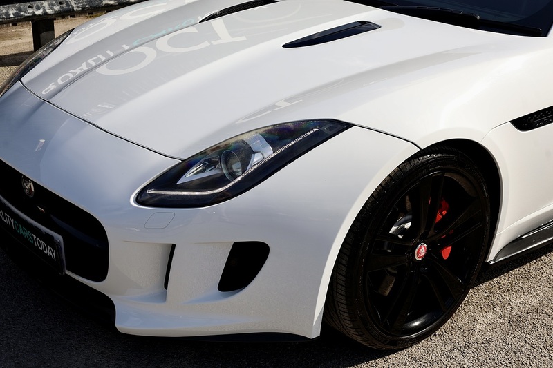Jaguar F-Type Coupe Full Service History + Panoramic Roof Image 33
