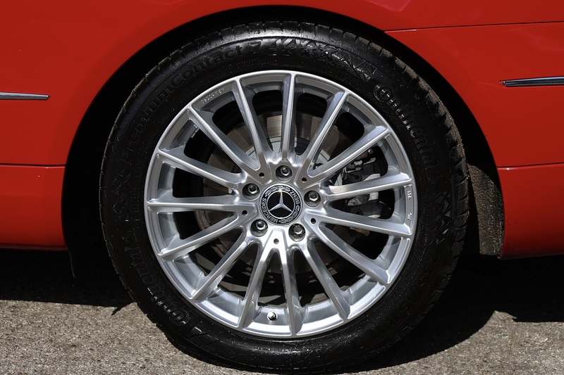 Mercedes-Benz E220 CDI SE Coupe Natural Leather + Distronic + 360 Cameras + Harmon Kardon + Huge / Rare Spec Image 4