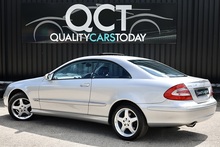 Mercedes-Benz CLK 240 Avantgarde 1 Former Keeper + 19 Services + Sunroof + Exceptional - Thumb 1