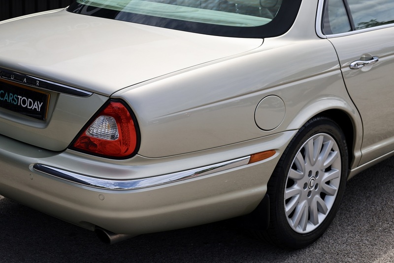 Jaguar XJ Sovereign Previously Supplied by Ourselves + 13 Services + Beautiful Condition Image 23