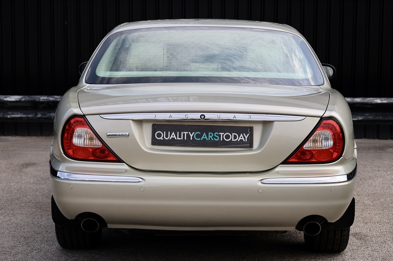 Jaguar XJ Sovereign Previously Supplied by Ourselves + 13 Services + Beautiful Condition Image 4
