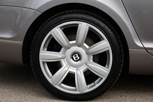 Bentley Continental Flying Spur 6.0 W12 + Sunroof + Previously Supplied by Ourselves - Thumb 43