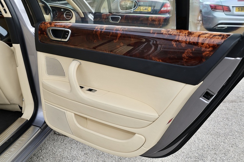Bentley Continental Flying Spur 6.0 W12 + Sunroof + Previously Supplied by Ourselves Image 18