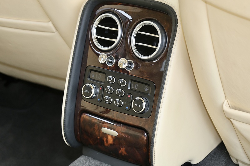 Bentley Continental Flying Spur 6.0 W12 + Sunroof + Previously Supplied by Ourselves Image 21