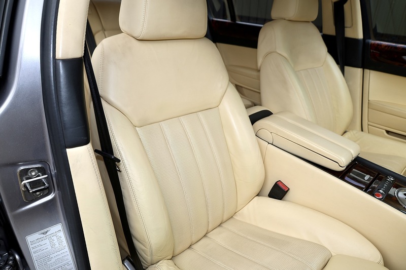 Bentley Continental Flying Spur 6.0 W12 + Sunroof + Previously Supplied by Ourselves Image 24