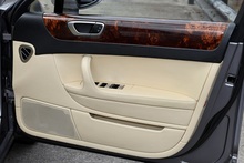 Bentley Continental Flying Spur 6.0 W12 + Sunroof + Previously Supplied by Ourselves - Thumb 30