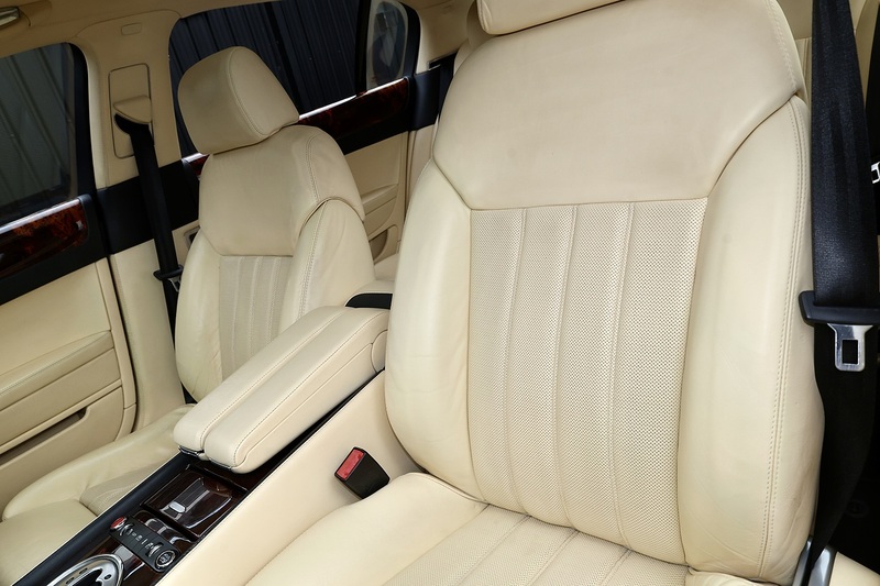 Bentley Continental Flying Spur 6.0 W12 + Sunroof + Previously Supplied by Ourselves Image 32