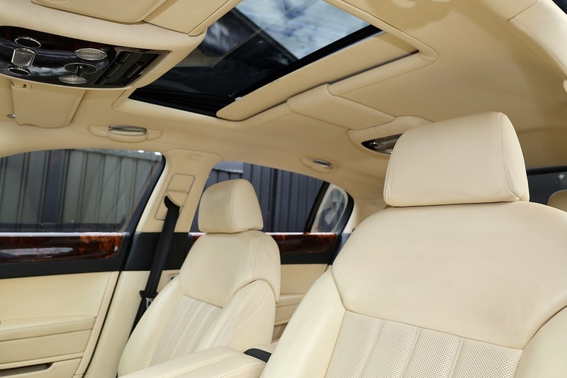 Bentley Continental Flying Spur 6.0 W12 + Sunroof + Previously Supplied by Ourselves Image 13