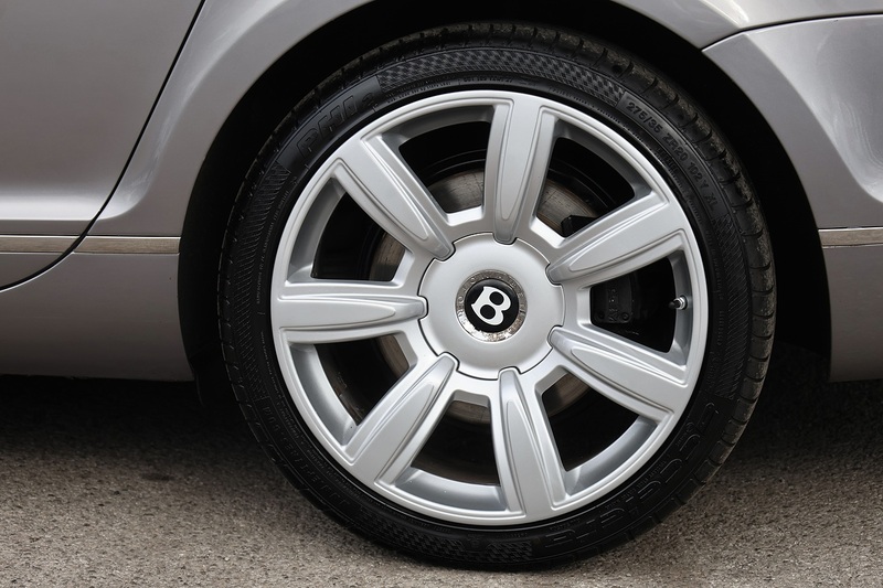 Bentley Continental Flying Spur 6.0 W12 + Sunroof + Previously Supplied by Ourselves Image 44