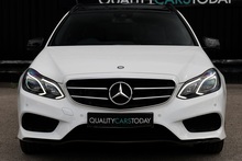 Mercedes-Benz E220 CDI AMG Night Edition Panoramic Roof + Harmon Kardon + Memory Pack + Keyless - Thumb 3