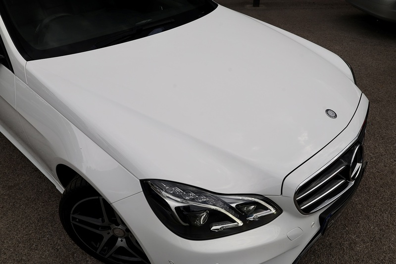 Mercedes-Benz E220 CDI AMG Night Edition Panoramic Roof + Harmon Kardon + Memory Pack + Keyless Image 13