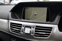 Mercedes-Benz E220 CDI AMG Night Edition Panoramic Roof + Harmon Kardon + Memory Pack + Keyless - Thumb 19