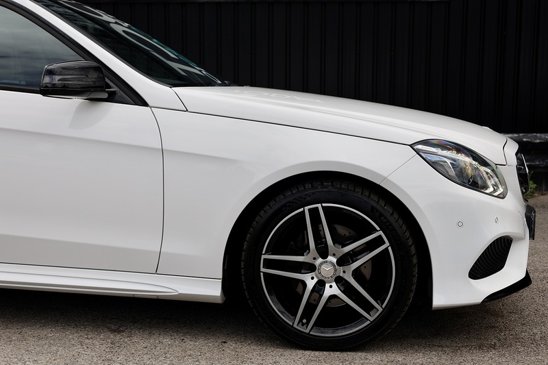 Mercedes-Benz E220 CDI AMG Night Edition Panoramic Roof + Harmon Kardon + Memory Pack + Keyless Image 25