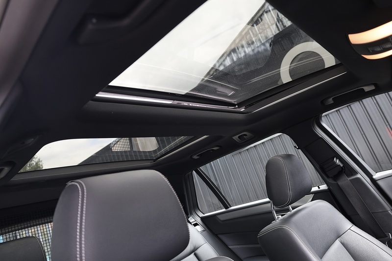 Mercedes-Benz E220 CDI AMG Night Edition Panoramic Roof + Harmon Kardon + Memory Pack + Keyless Image 8