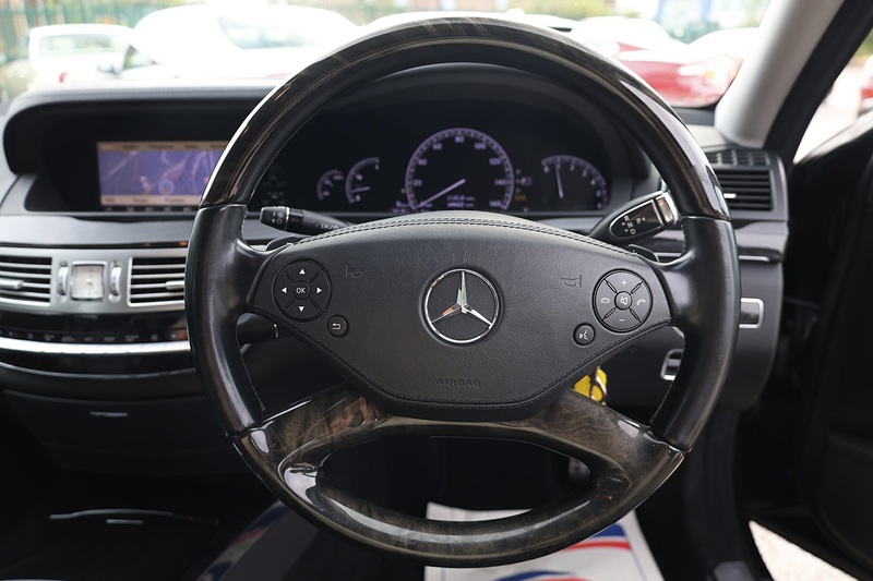 Mercedes-Benz S350 CDI AMG 2 Former Keepers + Full Mercedes Main Dealer + AMG Sports Pack Image 12