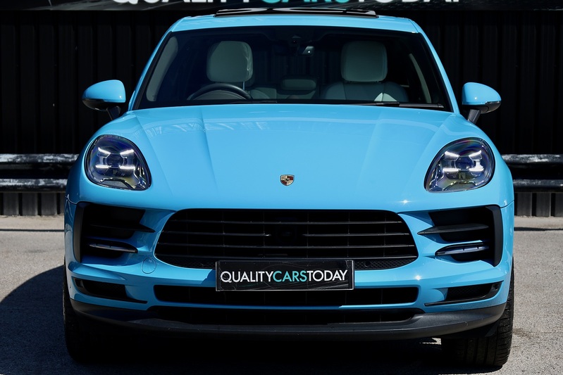 Porsche Macan Full Porsche Main Dealer + Pano Roof + Sport Chrono + Adaptive Cruise + PDLS Image 4