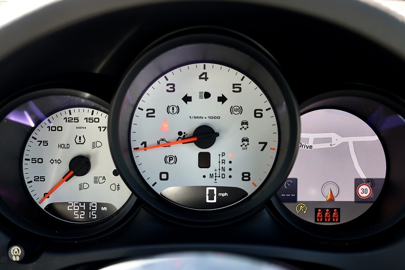 Porsche Macan Full Porsche Main Dealer + Pano Roof + Sport Chrono + Adaptive Cruise + PDLS Image 14