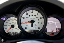 Porsche Macan Full Porsche Main Dealer + Pano Roof + Sport Chrono + Adaptive Cruise + PDLS - Thumb 14