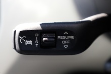 Porsche Macan Full Porsche Main Dealer + Pano Roof + Sport Chrono + Adaptive Cruise + PDLS - Thumb 22