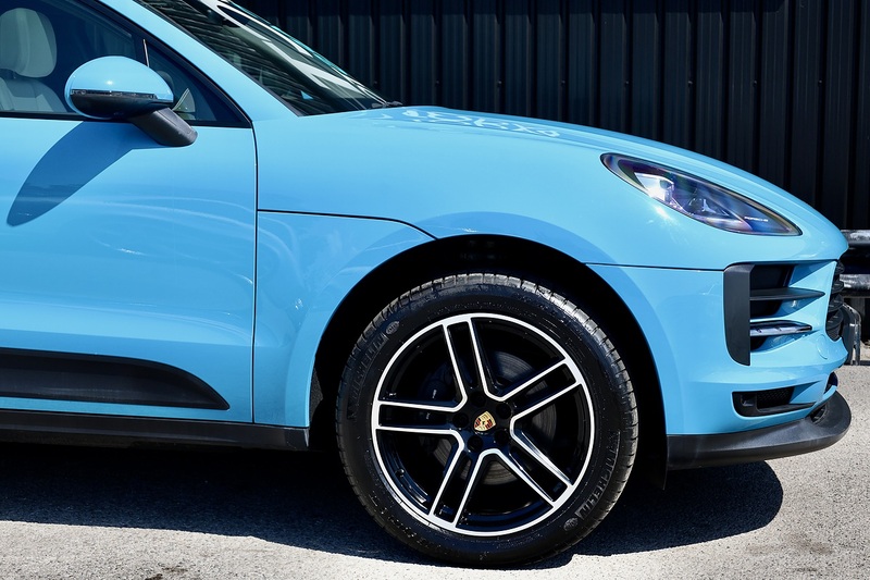 Porsche Macan Full Porsche Main Dealer + Pano Roof + Sport Chrono + Adaptive Cruise + PDLS Image 26