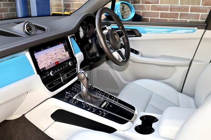 Porsche Macan Full Porsche Main Dealer + Pano Roof + Sport Chrono + Adaptive Cruise + PDLS Image 9