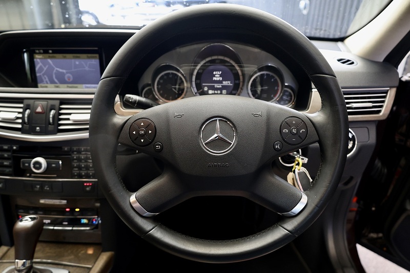 Mercedes-Benz E220 CDI Avantgarde 1 Former Keeper + Designo Trim + Rrare Spec Image 21