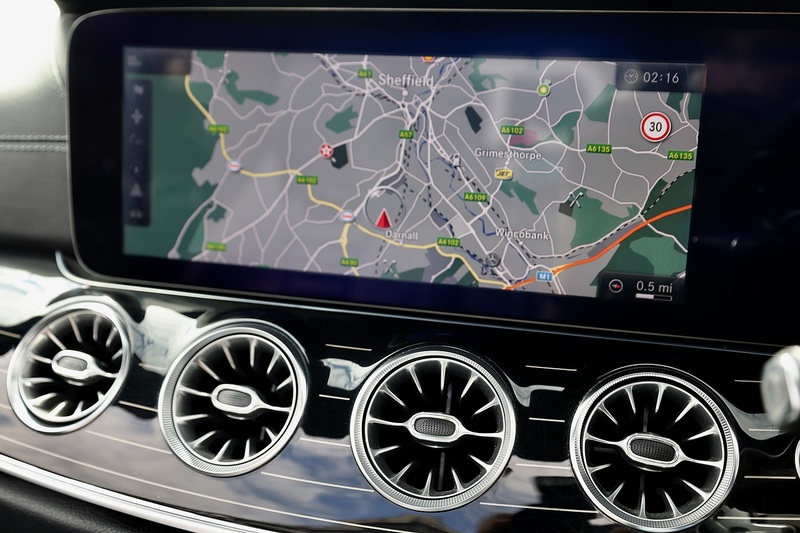 Mercedes-Benz E220d AMG Line Premium Plus Designo Interior + Nappa + Distronic + 360 Camera + Air Scarf Image 16