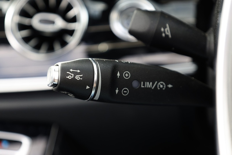 Mercedes-Benz E220d AMG Line Premium Plus Designo Interior + Nappa + Distronic + 360 Camera + Air Scarf Image 18