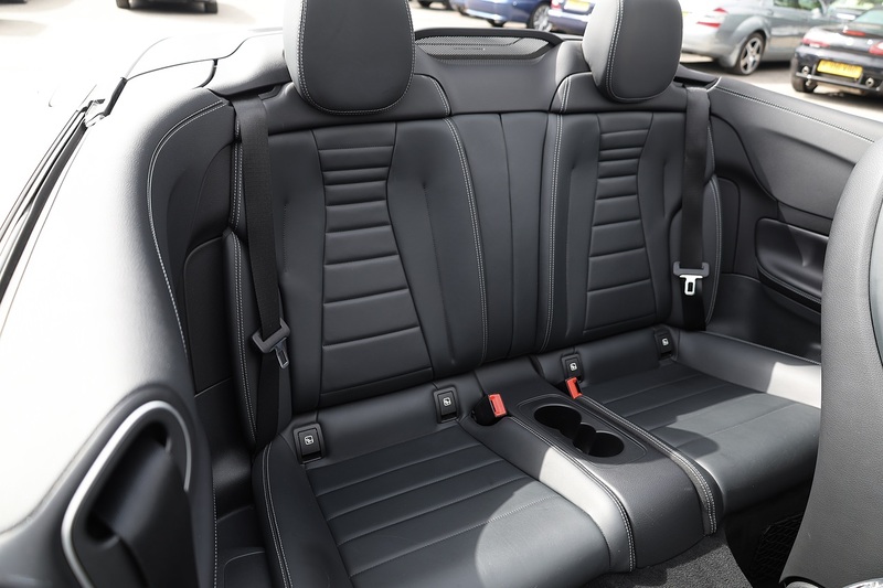 Mercedes-Benz E220d AMG Line Premium Plus Designo Interior + Nappa + Distronic + 360 Camera + Air Scarf Image 14