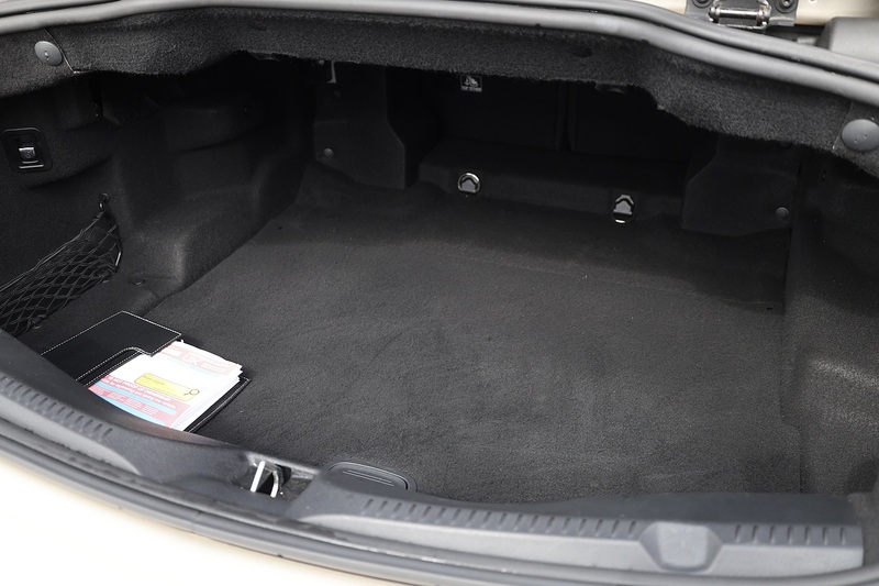 Mercedes-Benz E220d AMG Line Premium Plus Designo Interior + Nappa + Distronic + 360 Camera + Air Scarf Image 43