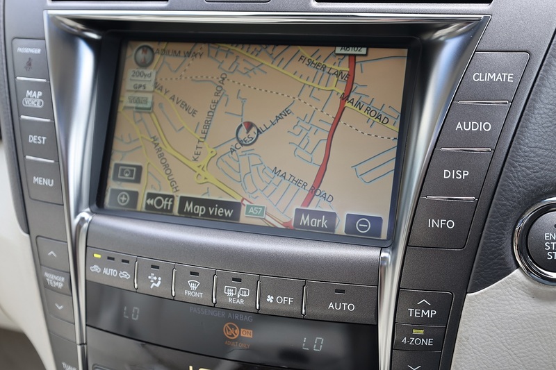 Lexus LS 460 SE-L Full Service History + Previously Supplied by Ourselves Image 12