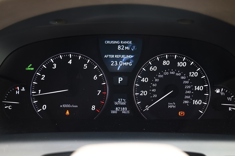 Lexus LS 460 SE-L Full Service History + Previously Supplied by Ourselves Image 33